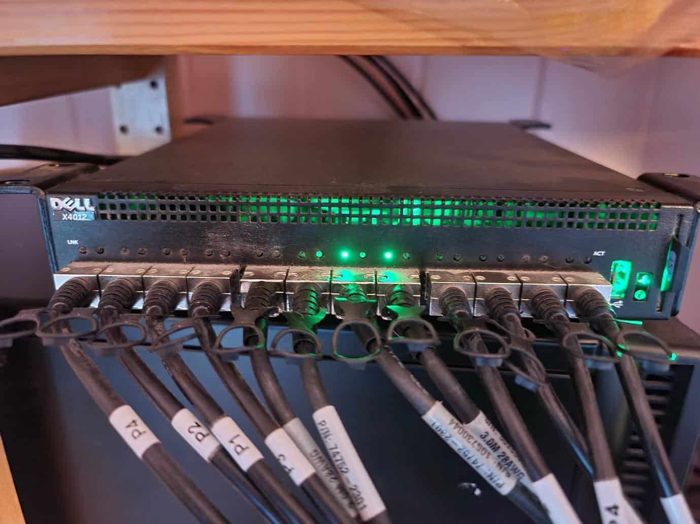 Need help identifying this header on the NC523SFP. : r/homelab